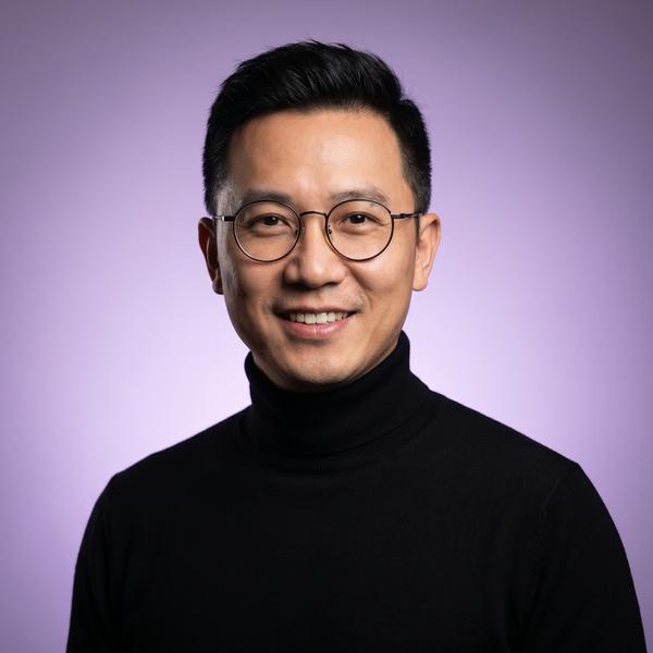 海角网影视导演陈明远